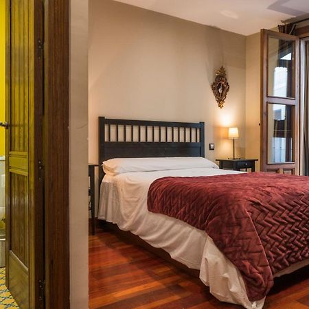 Apartamentos Las Teresitas Junto A La Catedral Толедо Экстерьер фото